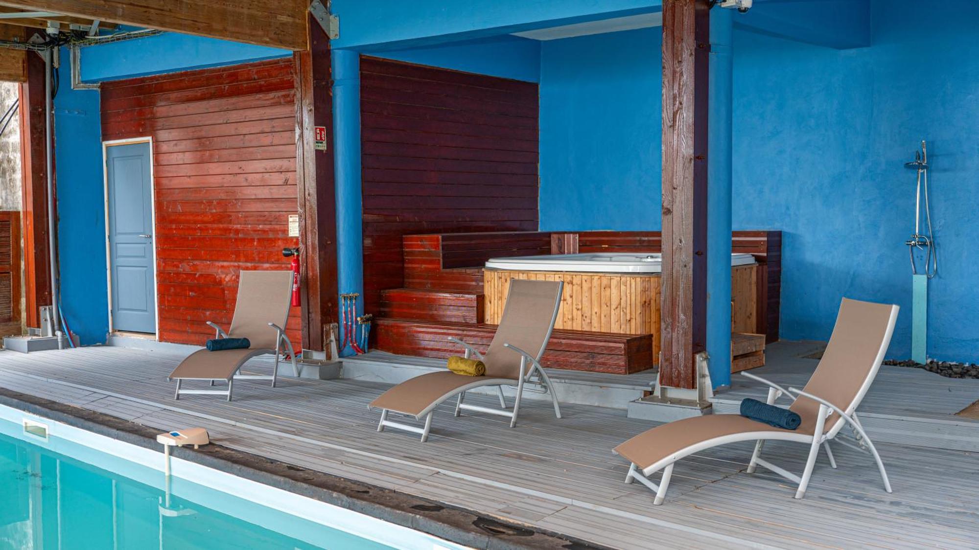 Jade Hotel And Spa Bandrele Exterior photo